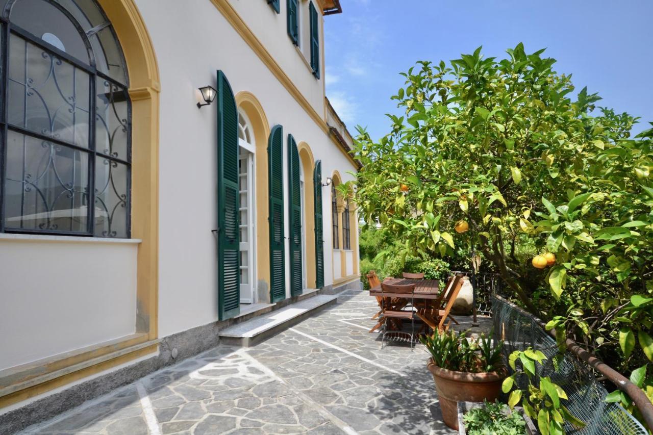 Villa Riviera Rapallo - 5 Min Walking From Beach Bagian luar foto